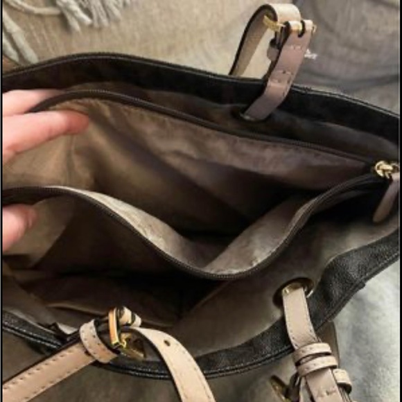 Michael Kors Bag - Picture 3 of 4